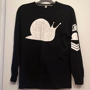 Snails 🐌 long sleeve black tee shirt